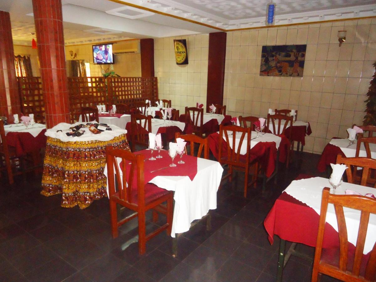 Hotel Saffana Douala Exterior foto